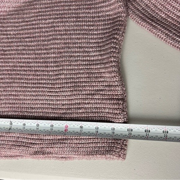 Cupcakes & Cashmere sweater - Picture 5 of 12